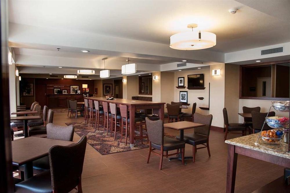 Hampton Inn Bismarck Interior photo